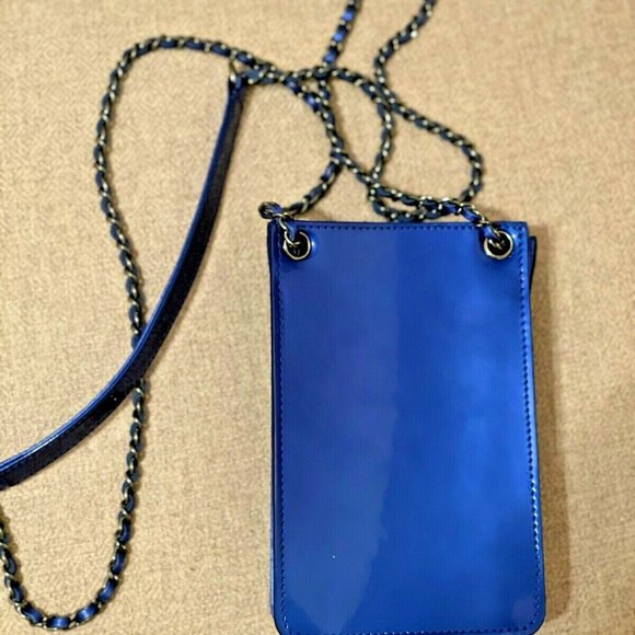 Chanel Phone Cross Body Bag Blue Patent Leather - Picture 2 of 4
